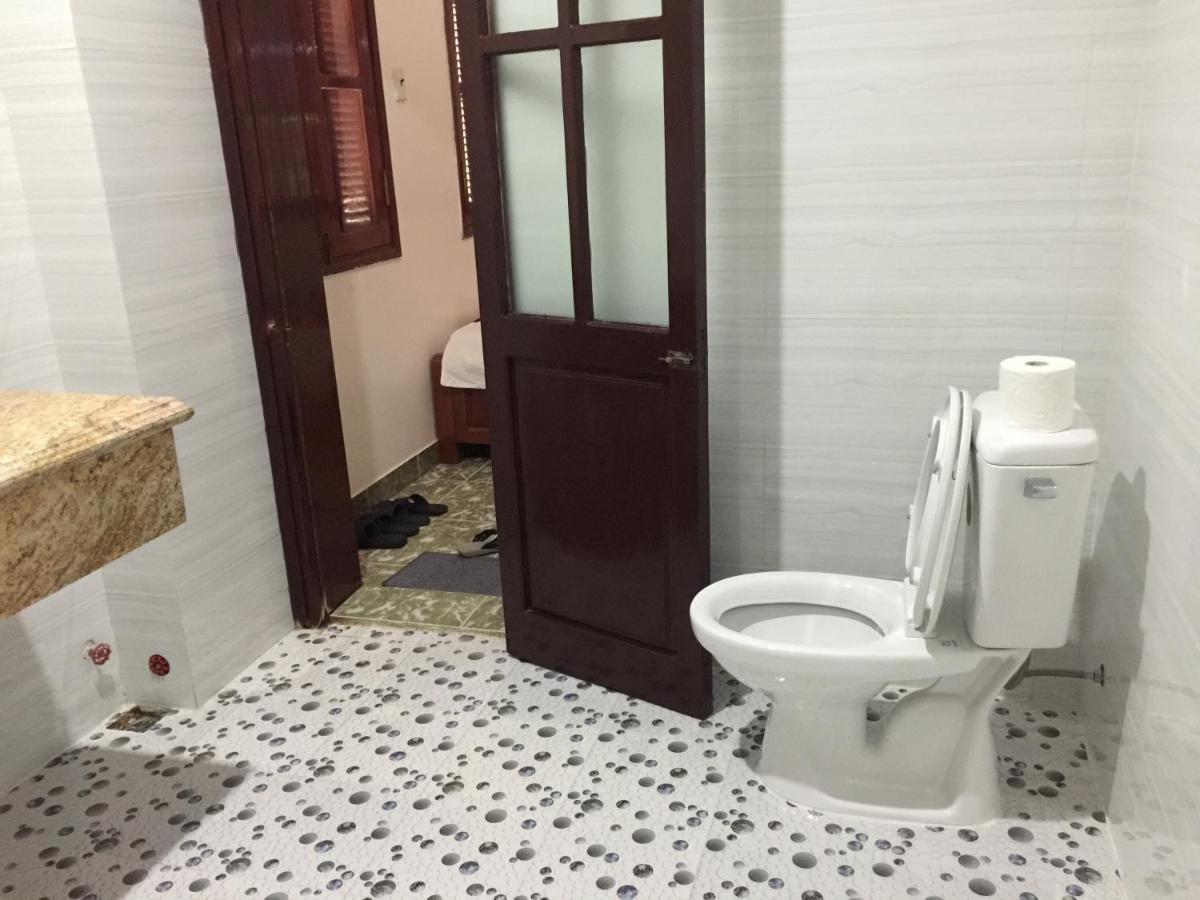 Hotel Khach San Nam Dong Dong Ha Exterior foto